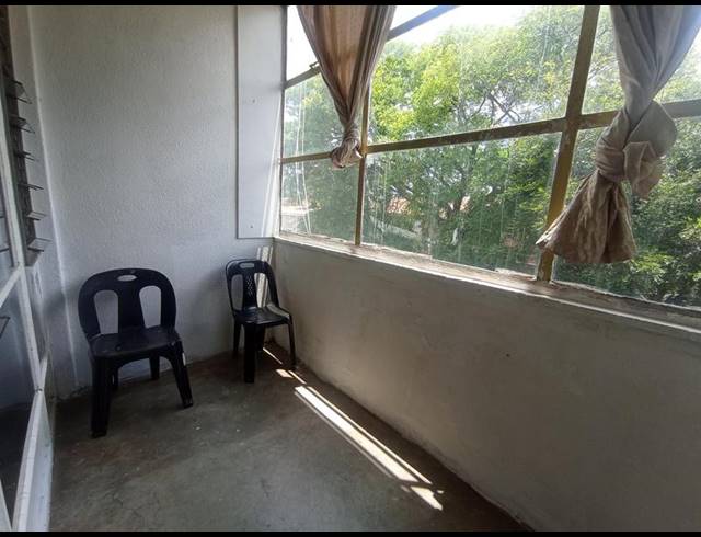 1 BEDROOM APARTMENT FOR SALE IN FLORIDA LAKE